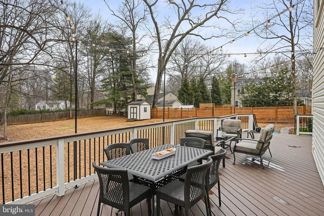 11202 CRANBROOK LN, Oakton, VA 22124