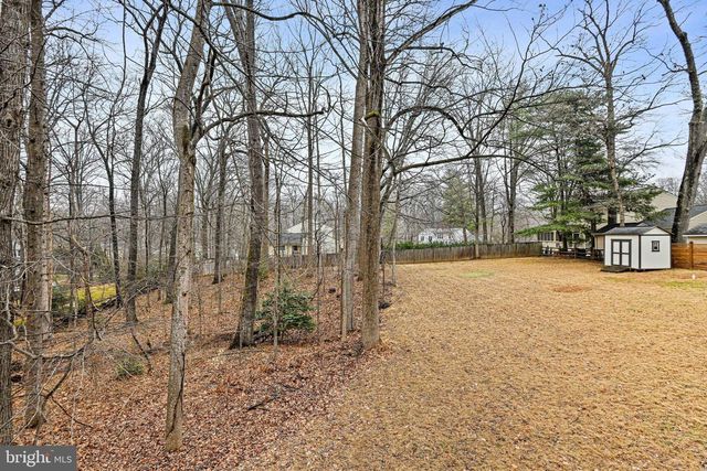 11202 CRANBROOK LN, Oakton, VA 22124