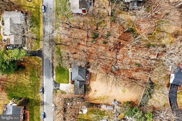 11202 CRANBROOK LN, Oakton, VA 22124