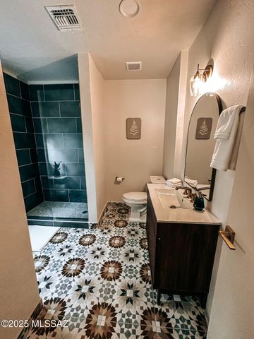 930 S 5th Avenue, Tucson, AZ 85701