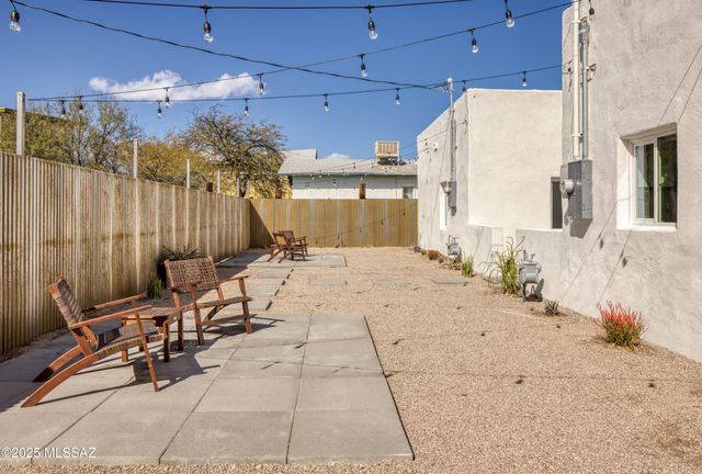 930 S 5th Avenue, Tucson, AZ 85701