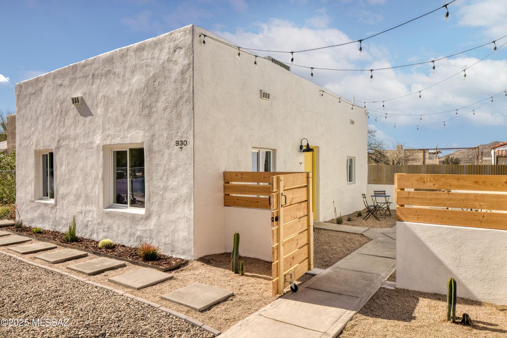 930 S 5th Avenue, Tucson, AZ 85701