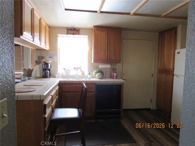 7183 Via Flores, Hesperia, CA 92345