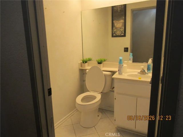 7183 Via Flores, Hesperia, CA 92345
