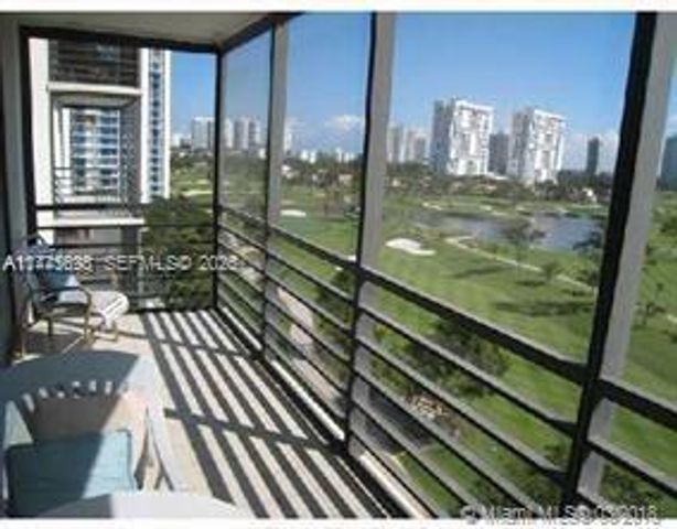 20335 W Country Club Drive 905, Aventura, FL 33180