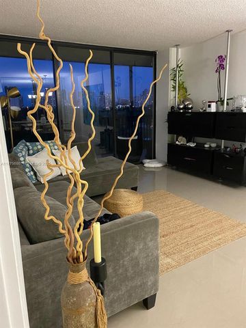 20335 W Country Club Drive 905, Aventura, FL 33180