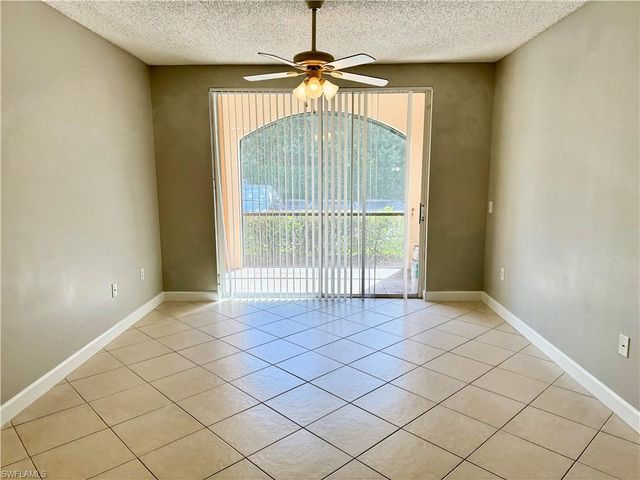 1200 Reserve WAY # 103, Naples, FL 34105