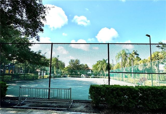 1200 Reserve WAY # 103, Naples, FL 34105