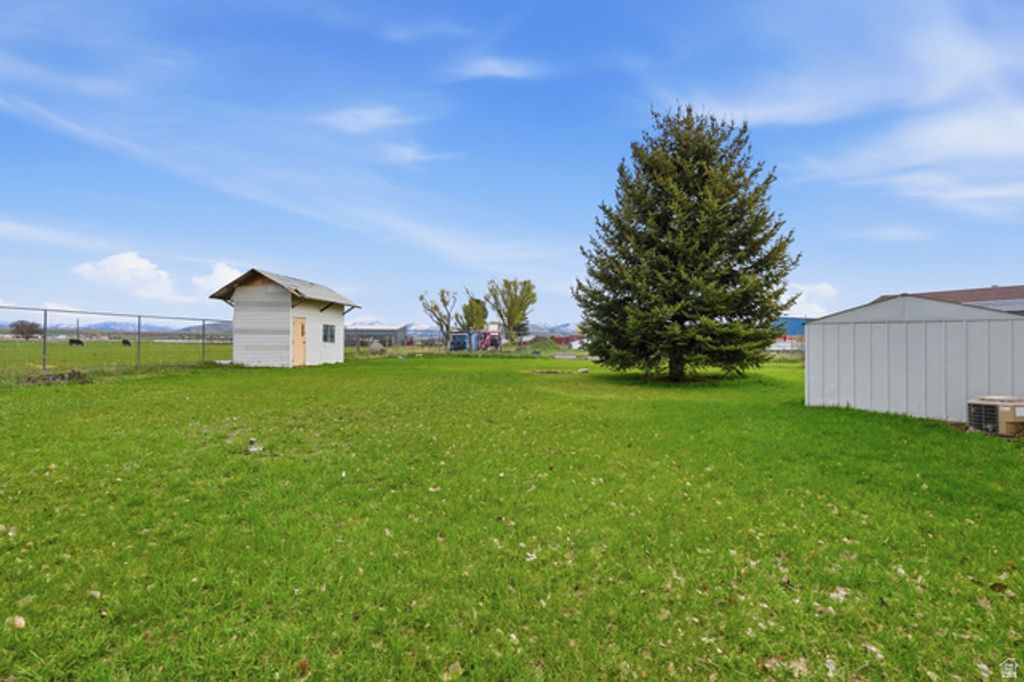 Image 18 of property listing at 22 SUNRISE DR, Preston, ID 83263