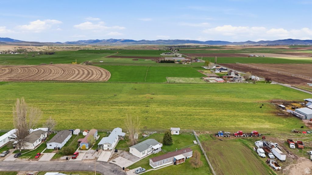 Image 25 of property listing at 22 SUNRISE DR, Preston, ID 83263