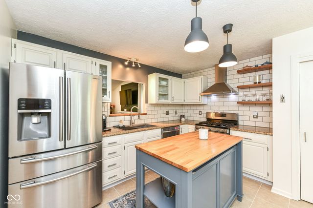 6189 E Neitzel Road, Mooresville, IN 46158