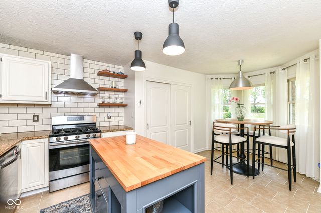 6189 E Neitzel Road, Mooresville, IN 46158