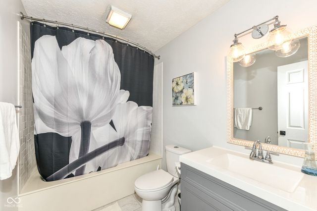 6189 E Neitzel Road, Mooresville, IN 46158