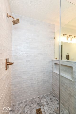 6189 E Neitzel Road, Mooresville, IN 46158