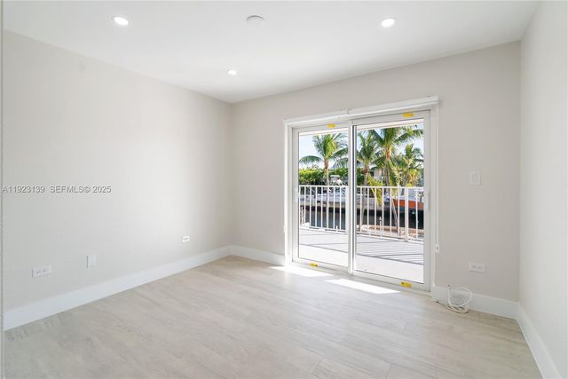 392 Laguna Ave, Key Largo, FL 33037