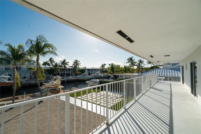 392 Laguna Ave, Key Largo, FL 33037