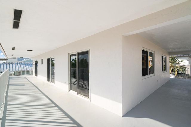 392 Laguna Ave, Key Largo, FL 33037