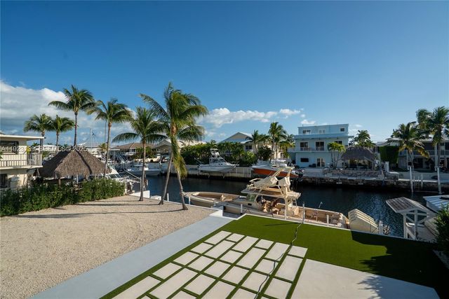 392 Laguna Ave, Key Largo, FL 33037