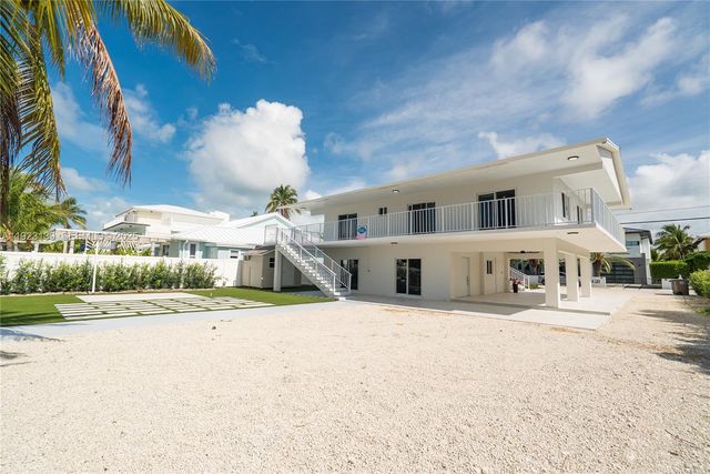 392 Laguna Ave, Key Largo, FL 33037