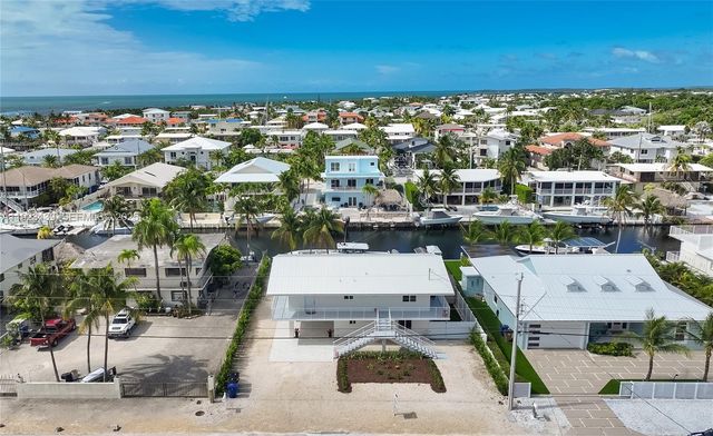 392 Laguna Ave, Key Largo, FL 33037