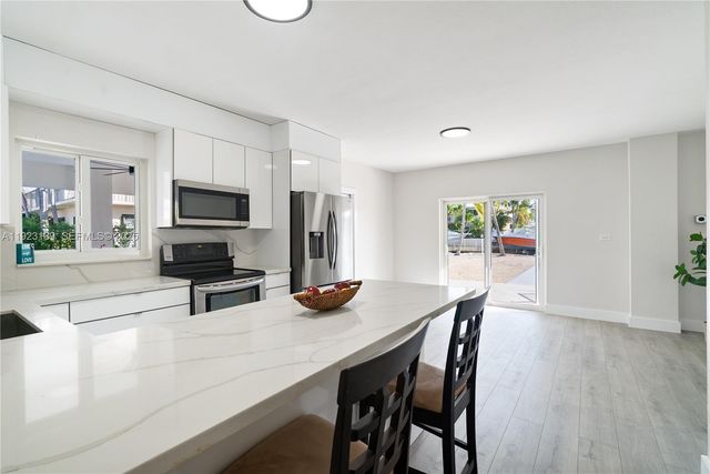 392 Laguna Ave, Key Largo, FL 33037