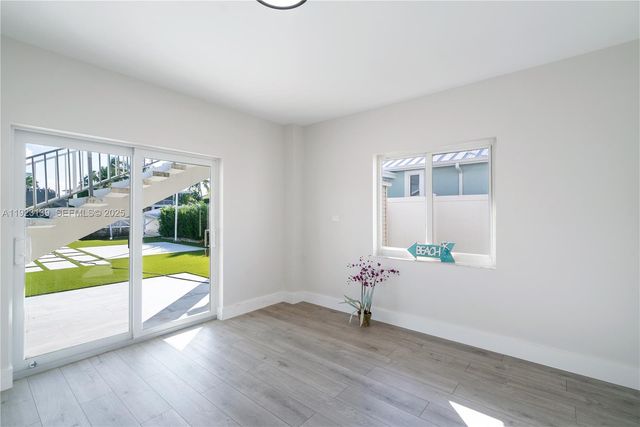 392 Laguna Ave, Key Largo, FL 33037