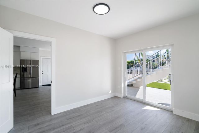 392 Laguna Ave, Key Largo, FL 33037