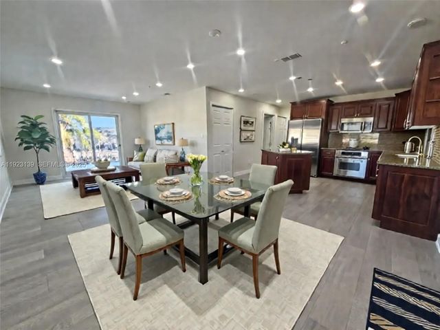 392 Laguna Ave, Key Largo, FL 33037