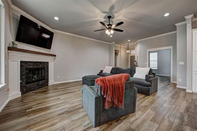 14209 Kamber Drive, Yukon, OK 73099
