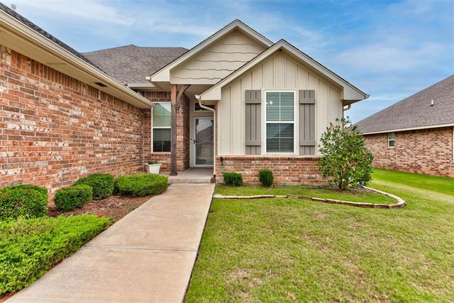 14209 Kamber Drive, Yukon, OK 73099