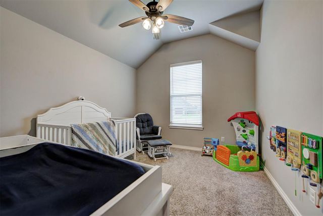 14209 Kamber Drive, Yukon, OK 73099