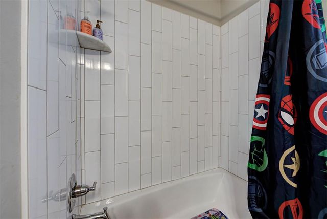 14209 Kamber Drive, Yukon, OK 73099