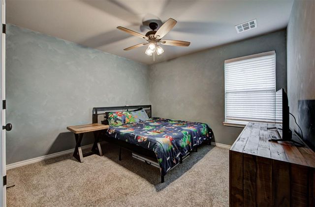 14209 Kamber Drive, Yukon, OK 73099