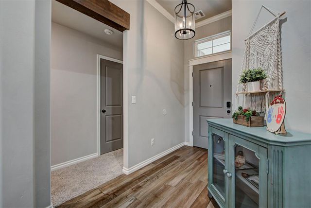 14209 Kamber Drive, Yukon, OK 73099