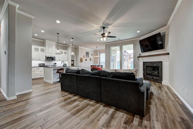 14209 Kamber Drive, Yukon, OK 73099