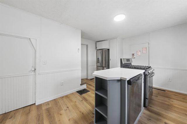 801 E Marion Street, Knoxville, IA 50138