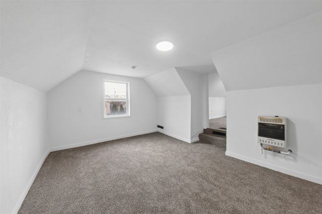 801 E Marion Street, Knoxville, IA 50138