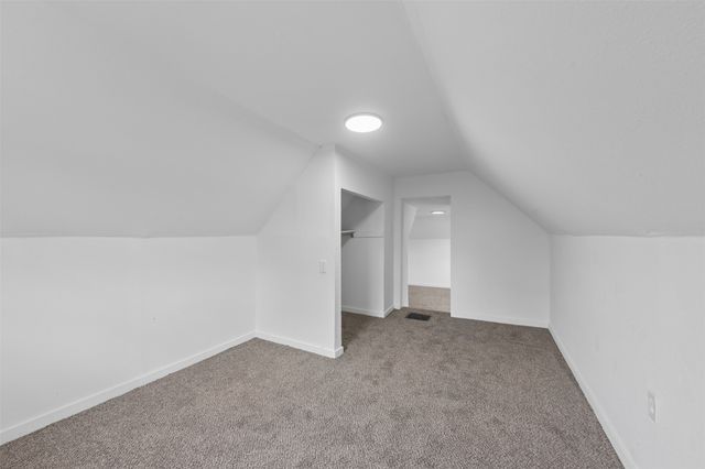 801 E Marion Street, Knoxville, IA 50138