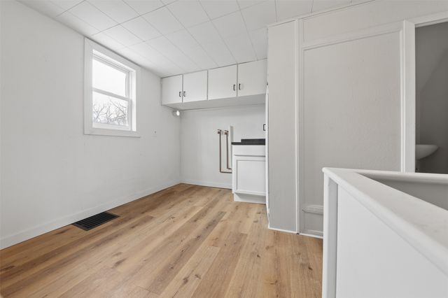 801 E Marion Street, Knoxville, IA 50138