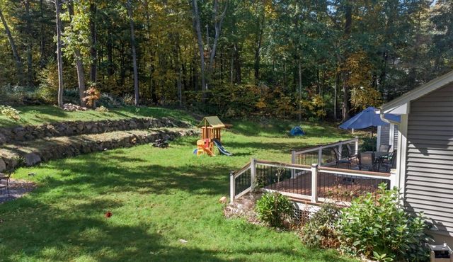100 Sprague St, Northbridge, MA 01534