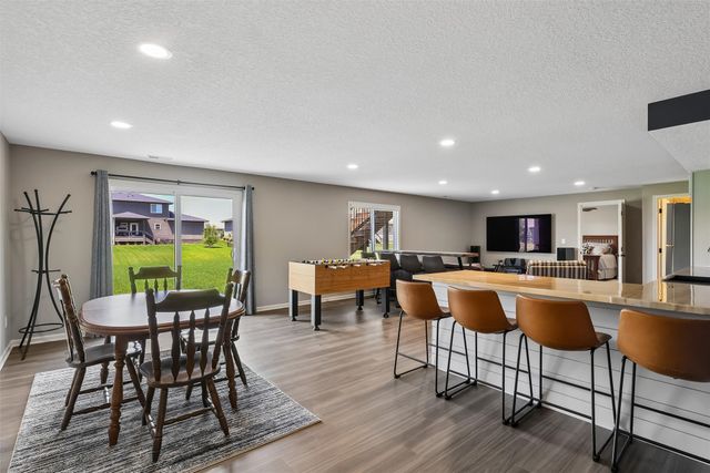575 NE Brookshire Drive, Waukee, IA 50263