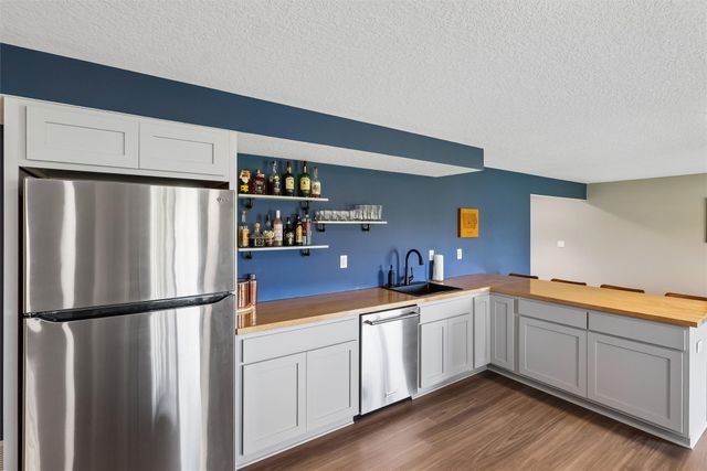 575 NE Brookshire Drive, Waukee, IA 50263