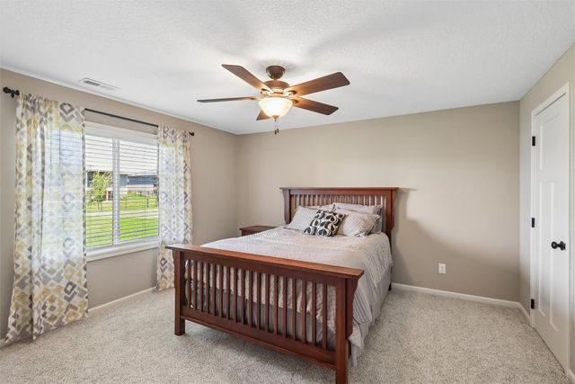575 NE Brookshire Drive, Waukee, IA 50263
