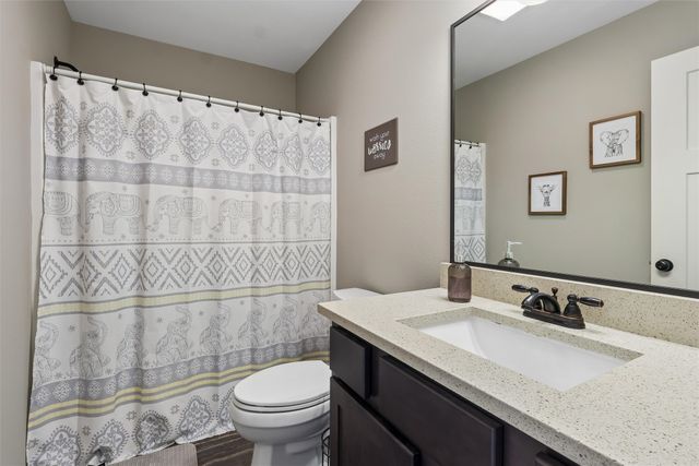575 NE Brookshire Drive, Waukee, IA 50263