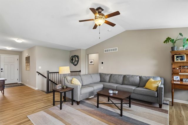 575 NE Brookshire Drive, Waukee, IA 50263