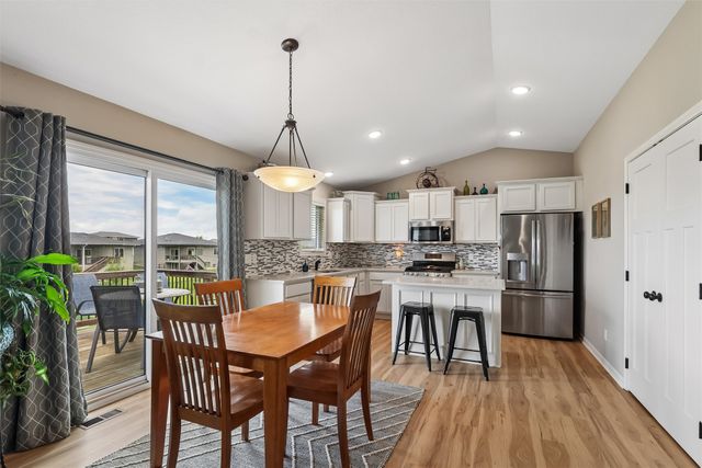575 NE Brookshire Drive, Waukee, IA 50263
