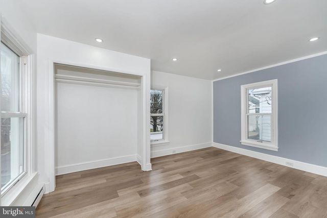 10 S WASHINGTON STREET, Mechanicsburg, PA 17055