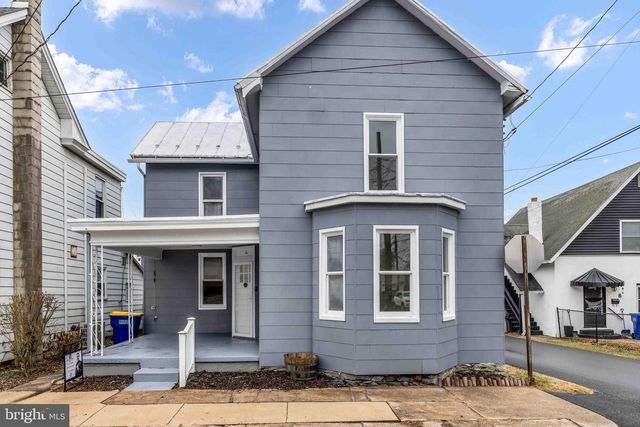 10 S WASHINGTON STREET, Mechanicsburg, PA 17055