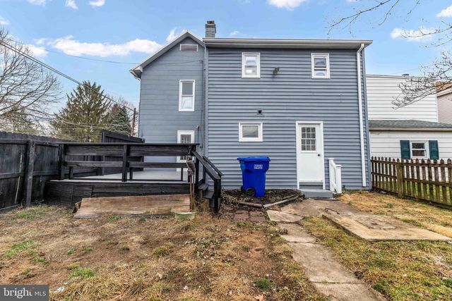 10 S WASHINGTON STREET, Mechanicsburg, PA 17055