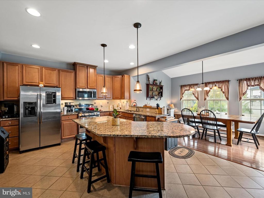 Image 19 of property listing at 214 MOSAIC CT, Stephenson, VA 22656